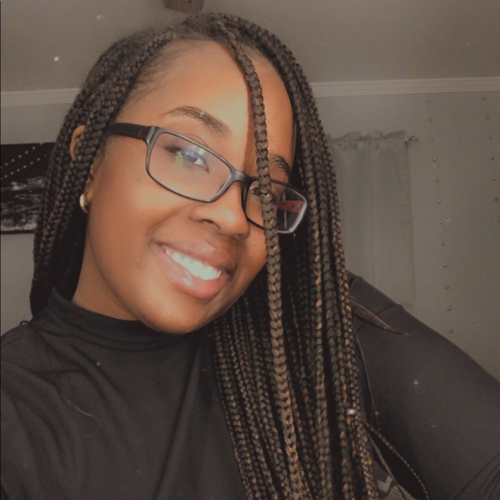 Meet your Posher, Shawna